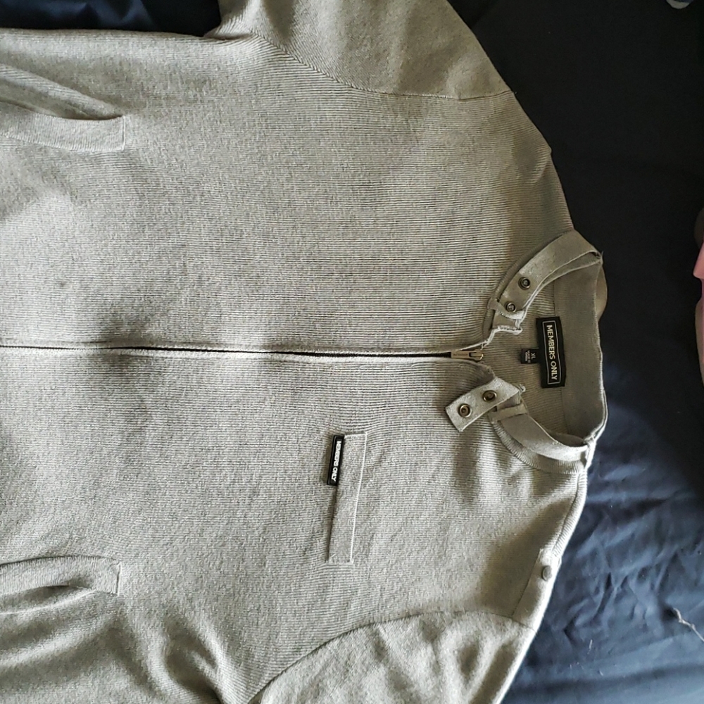 Grey dress up sweater